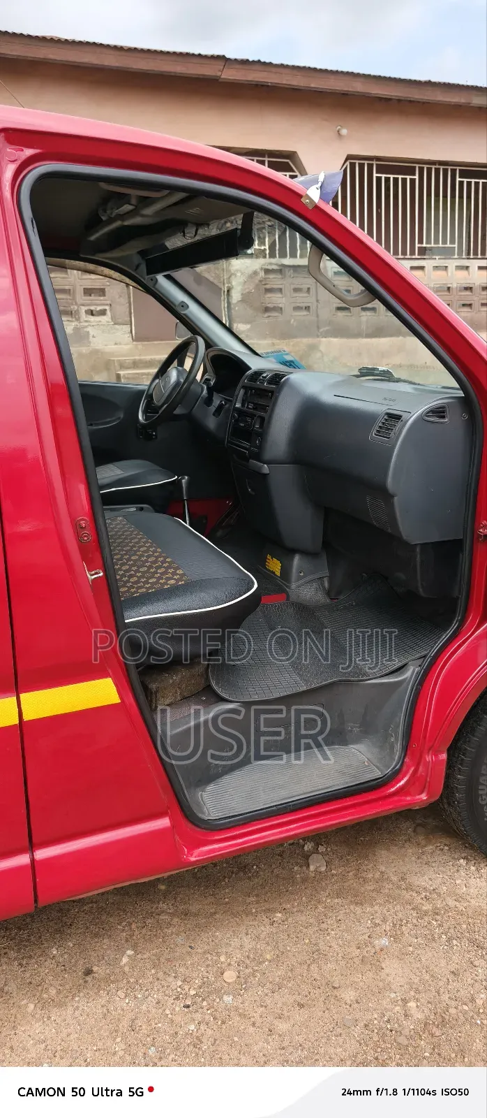 Toyota HiAce 2012 Red