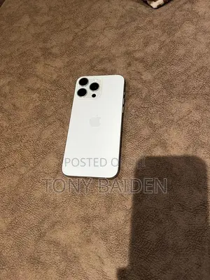 Apple iPhone 15 Pro Max 1 TB Gold