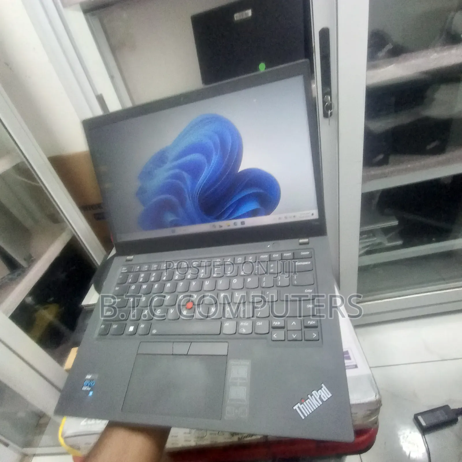 Laptop Lenovo ThinkPad T14s Gen 2 16GB Intel Core i5 SSD 512GB