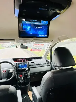 Toyota Voxy 2013 Black