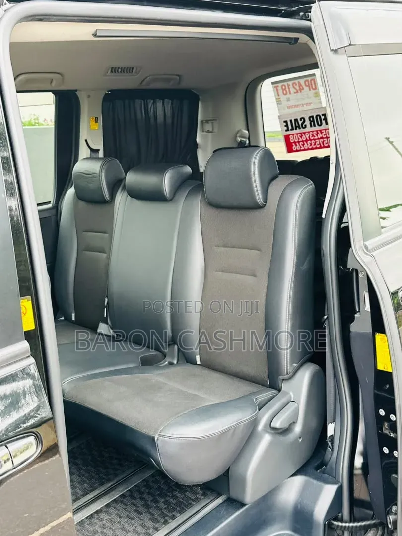 Toyota Voxy 2013 Black
