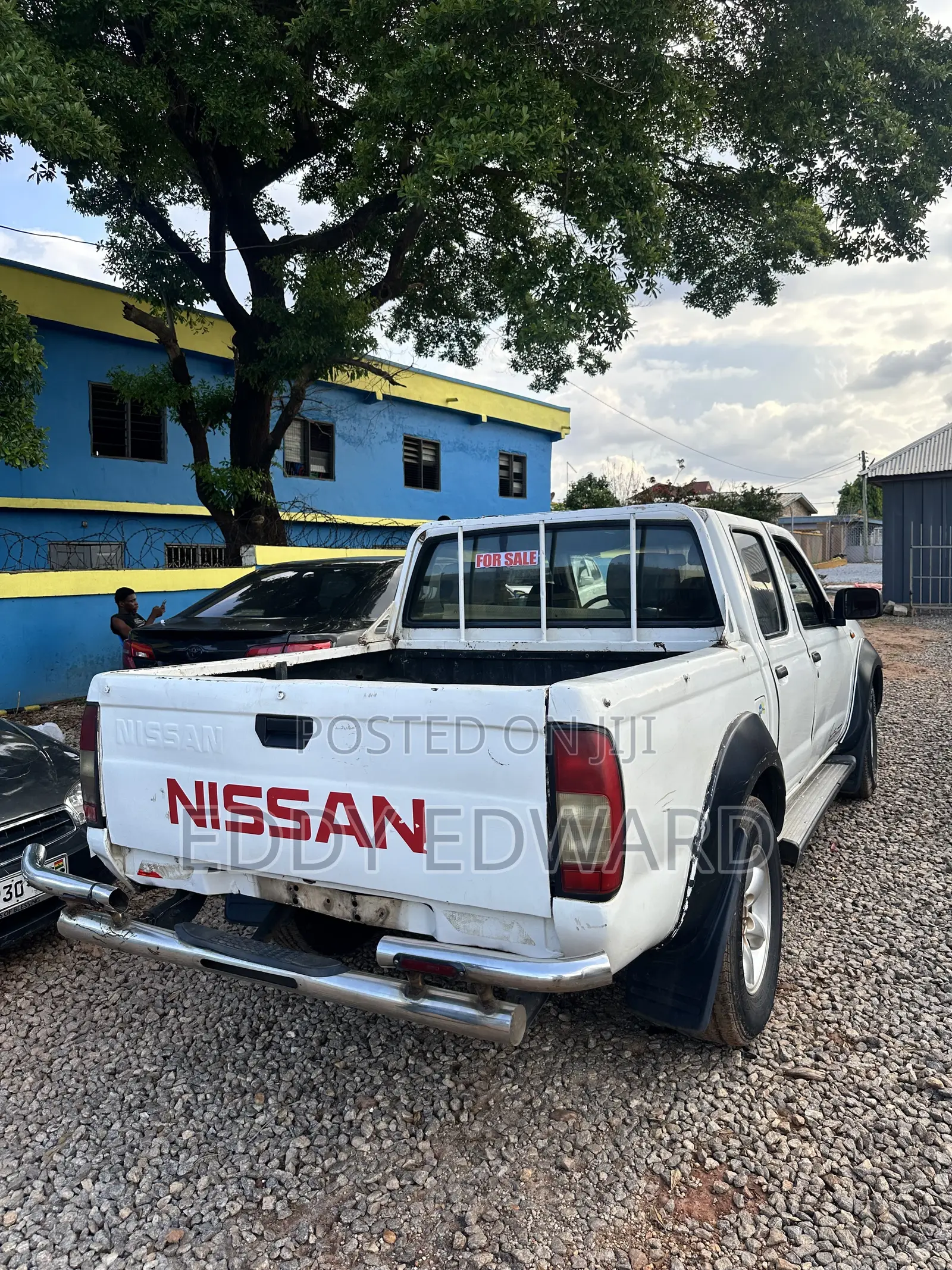 Nissan Pick-Up 2006 White