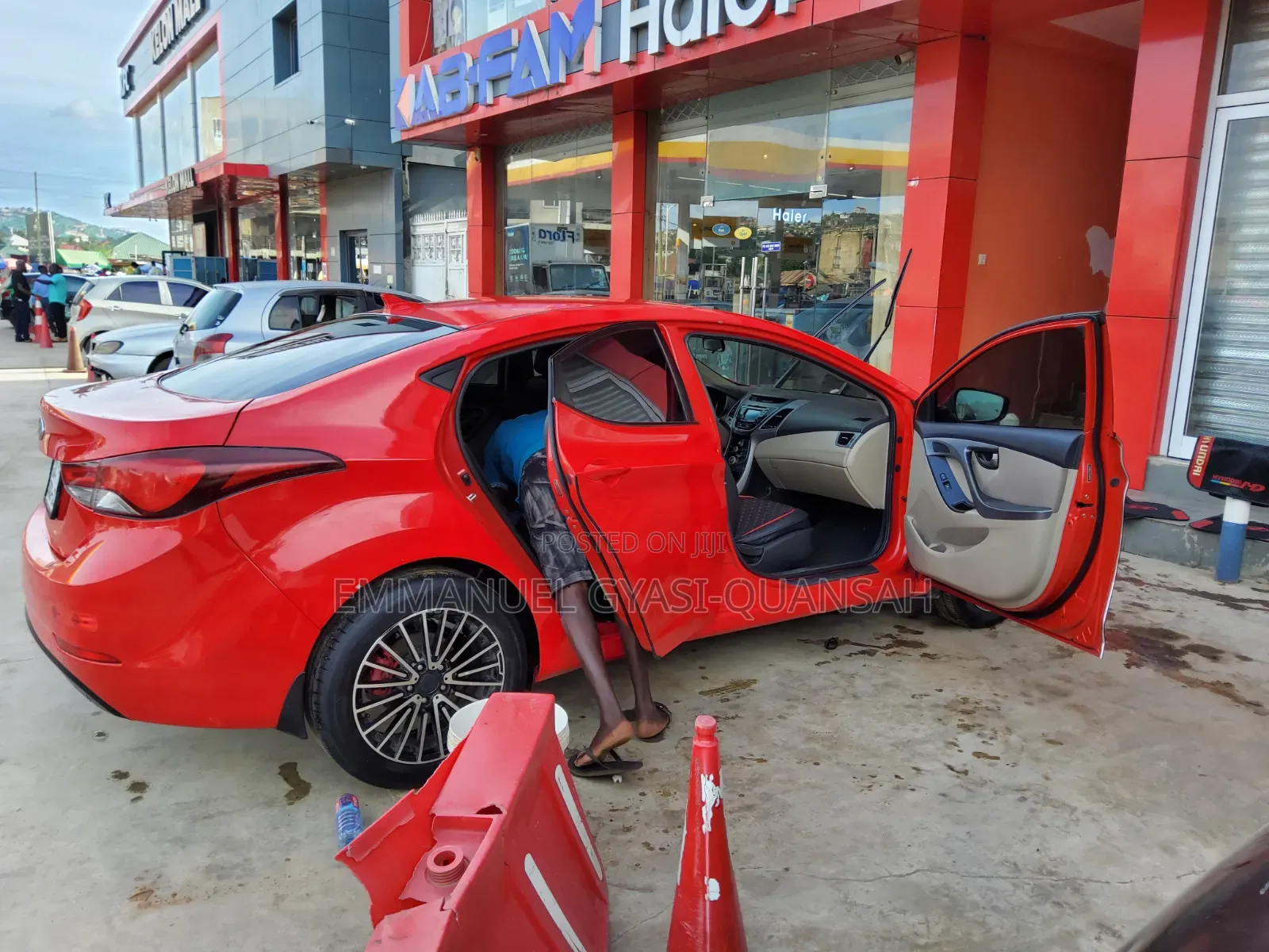 Hyundai Elantra 2015 Red
