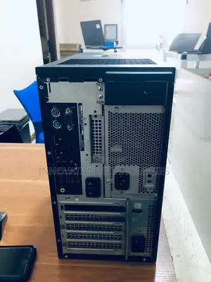 Desktop Computer Dell Precision 3000 16GB Intel Core i7 SSD 256GB