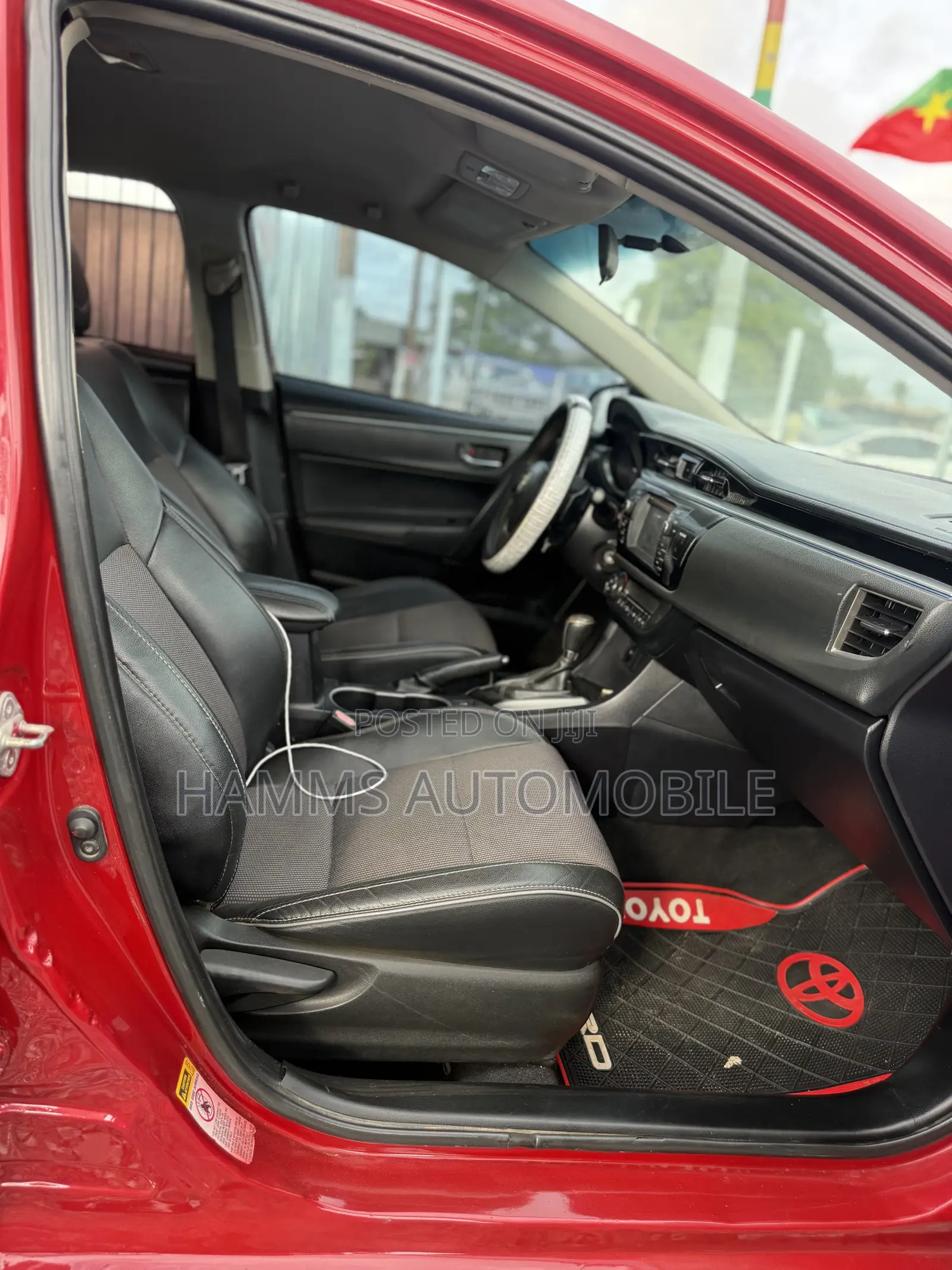 Toyota Corolla LE Premium 4dr Sedan (1.8L 4cyl CVT) 2016 Red