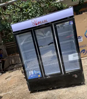 Quality Sleek Pearl 950 Liters 3 Doors Display Fridge Cooler PVC-150