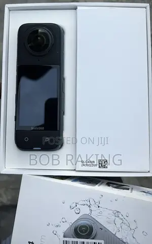 Insta 360 X4