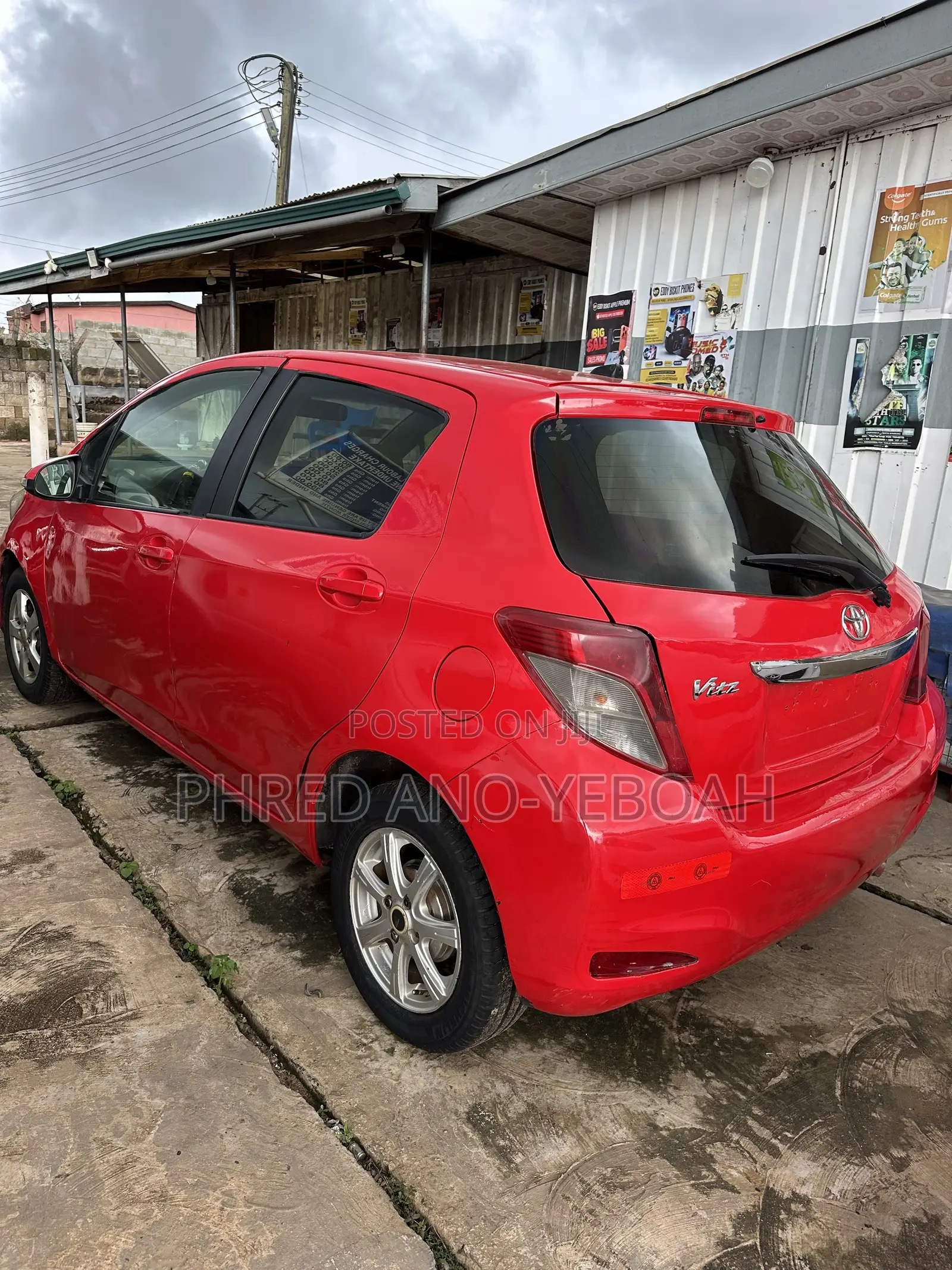 Toyota Vitz 1.3 FWD 5dr 2013 White