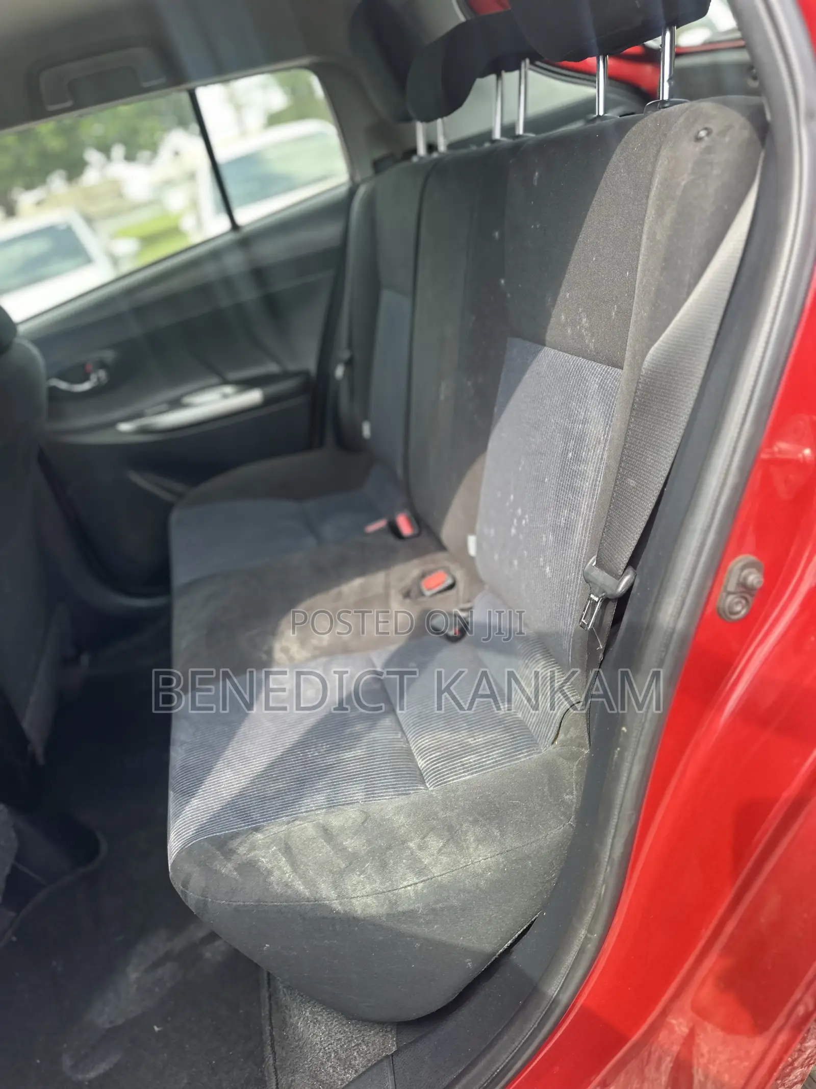Toyota Yaris L Hatchback 5dr 2015 Burgundy
