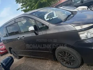 Toyota Voxy 2013 Gray
