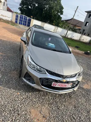 Chevrolet Cruze 2018 Gold