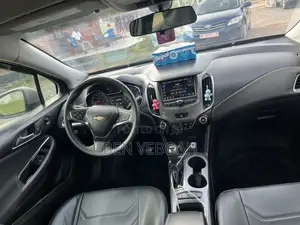 Chevrolet Cruze 2018 Gold
