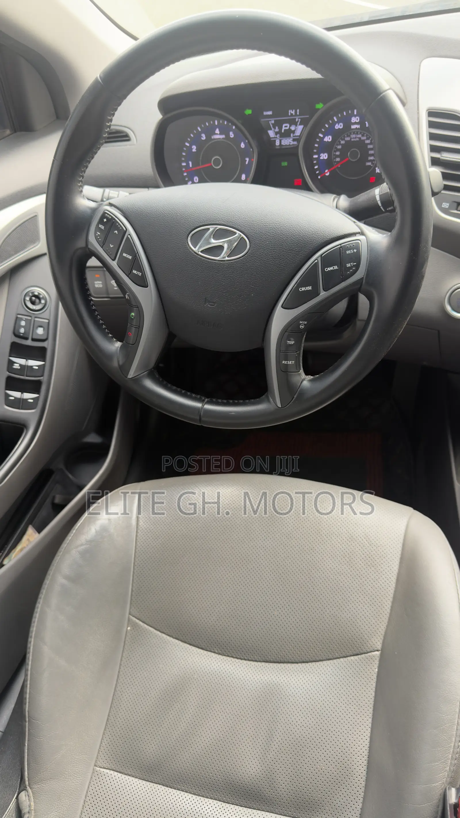 Hyundai Elantra Limited Sedan FWD (1.8L 4cyl 6A) 2016 Red