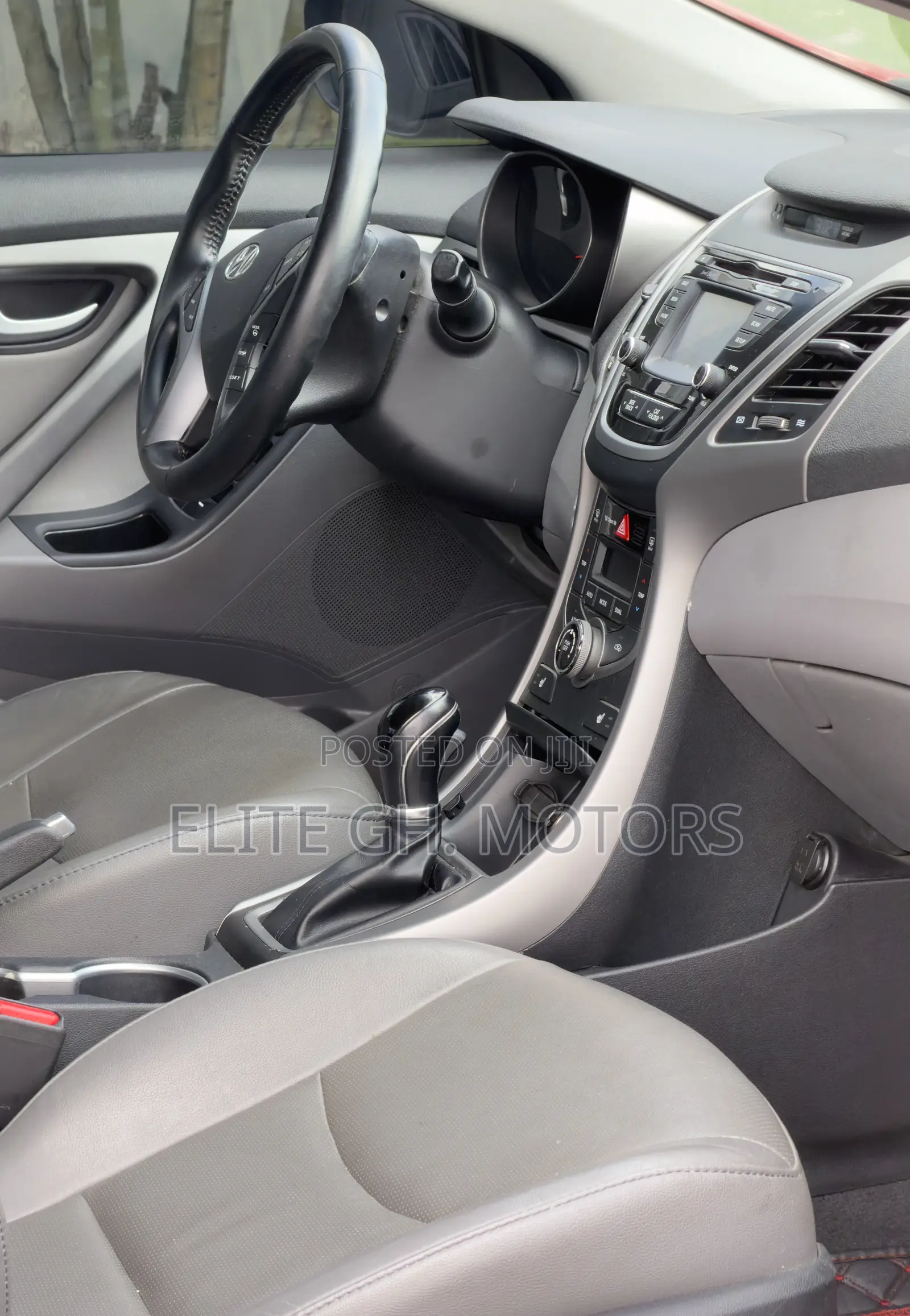Hyundai Elantra Limited Sedan FWD (1.8L 4cyl 6A) 2016 Red