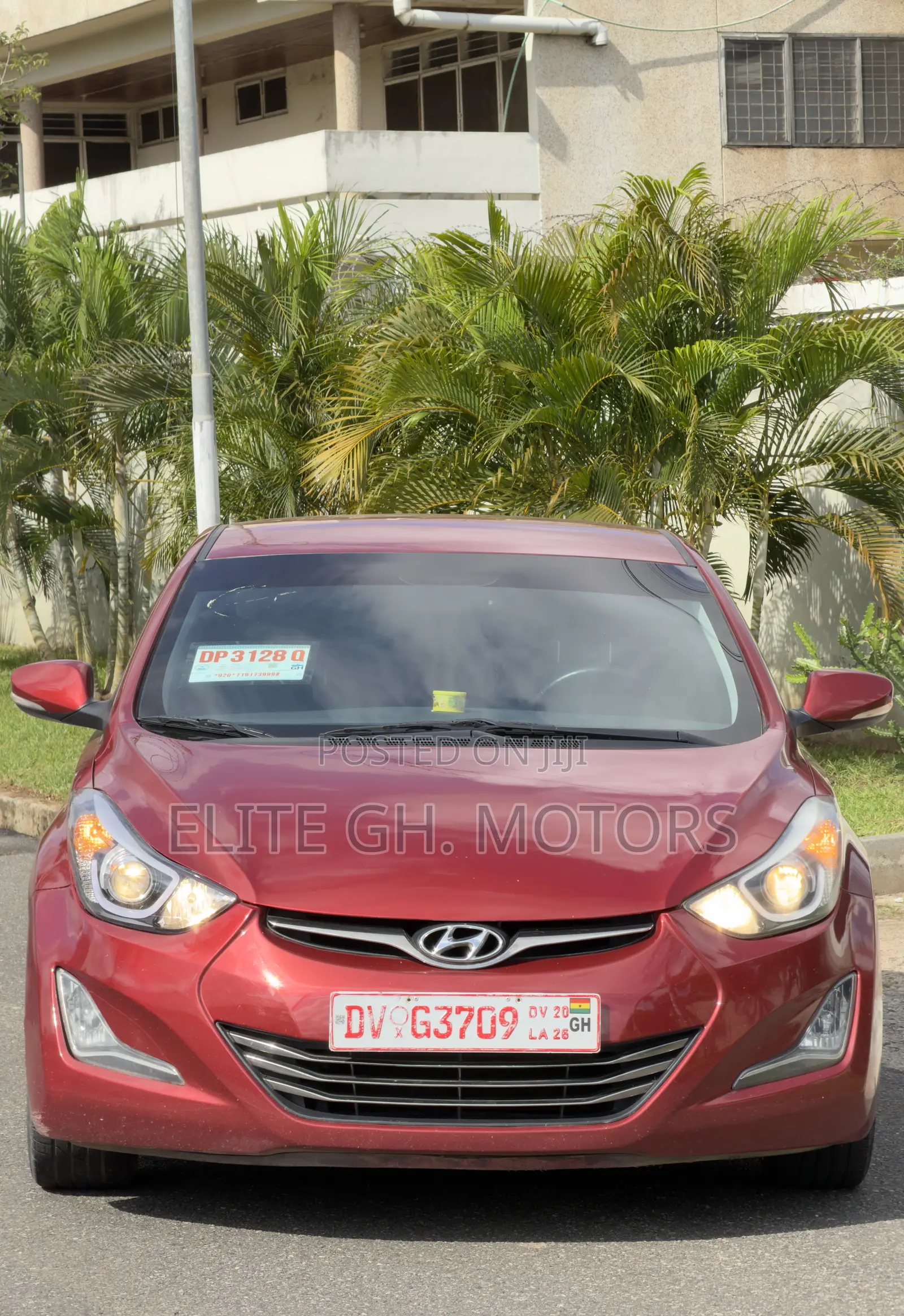 Hyundai Elantra Limited Sedan FWD (1.8L 4cyl 6A) 2016 Red
