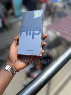 New Samsung Galaxy Z Flip4 256 GB Black