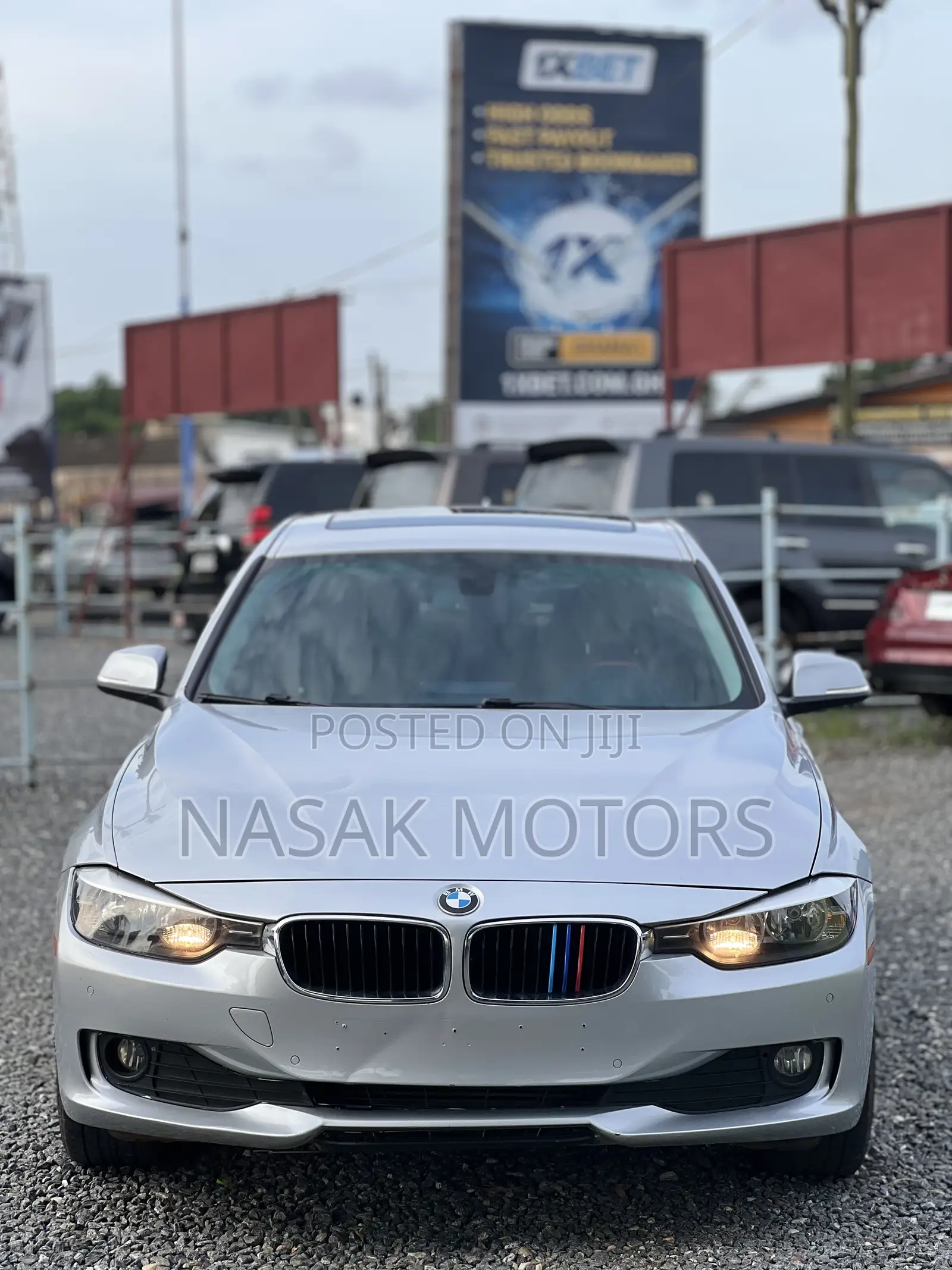 BMW 320i Sedan RWD 2014 Silver