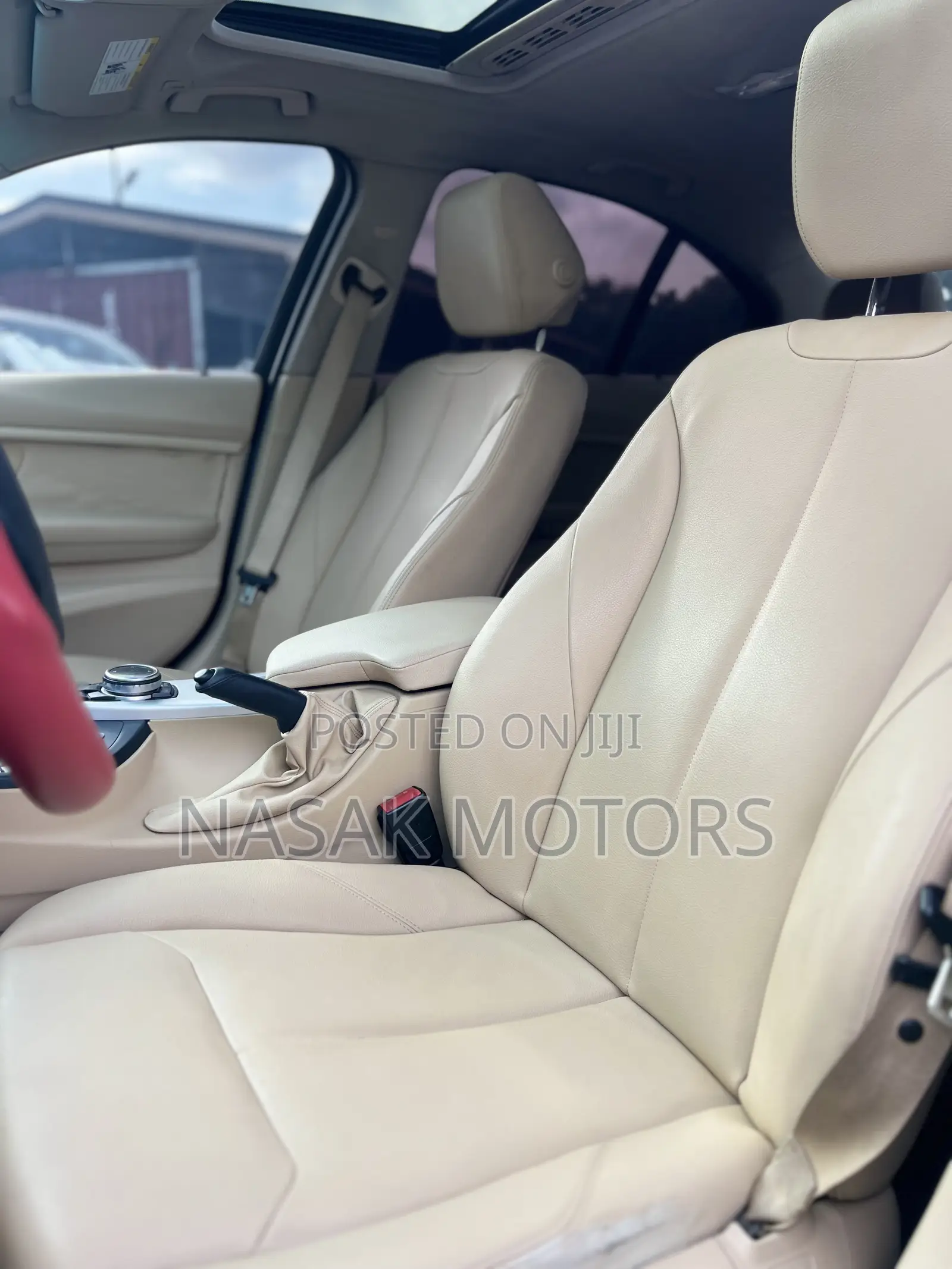 BMW 320i Sedan RWD 2014 Silver