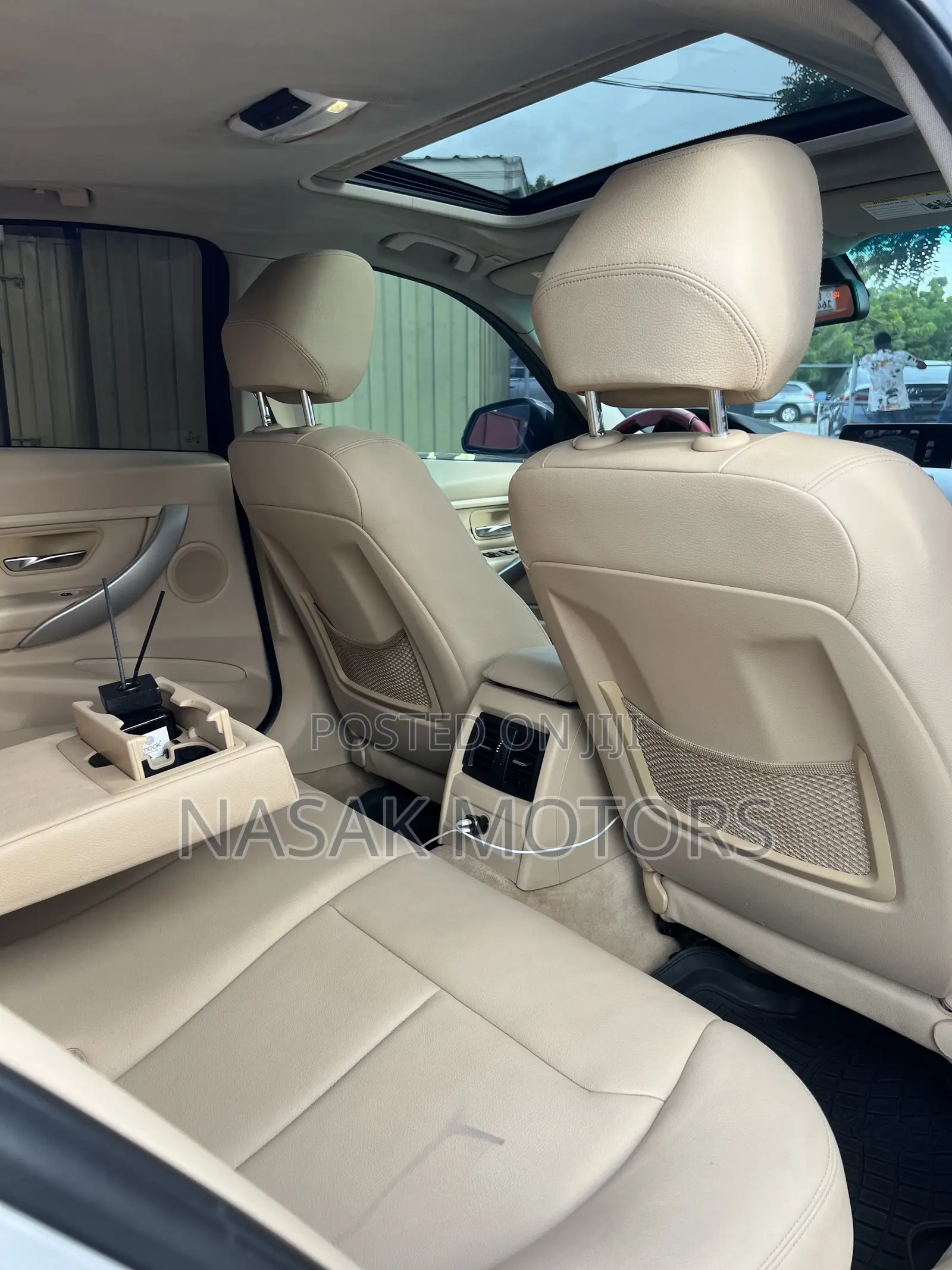 BMW 320i Sedan RWD 2014 Silver