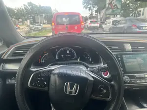 Honda Civic EX Hatchback 2018 Gray