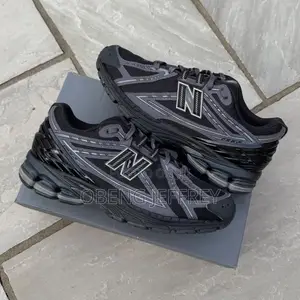 Original New Balance 1906u Black/Gray