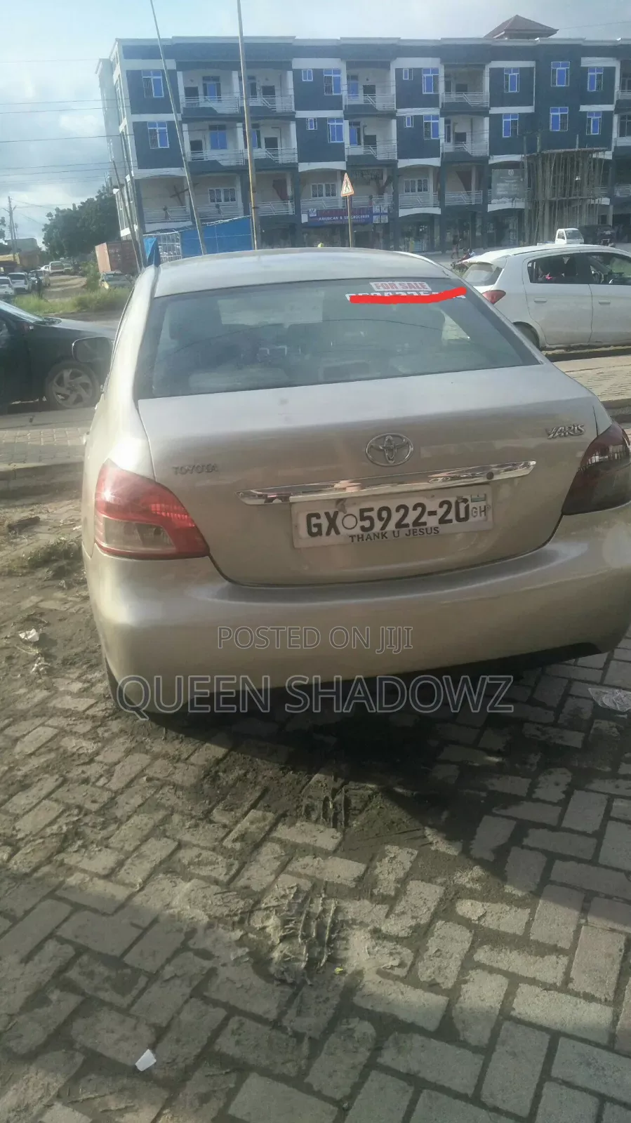 Toyota Yaris 2010 Gold