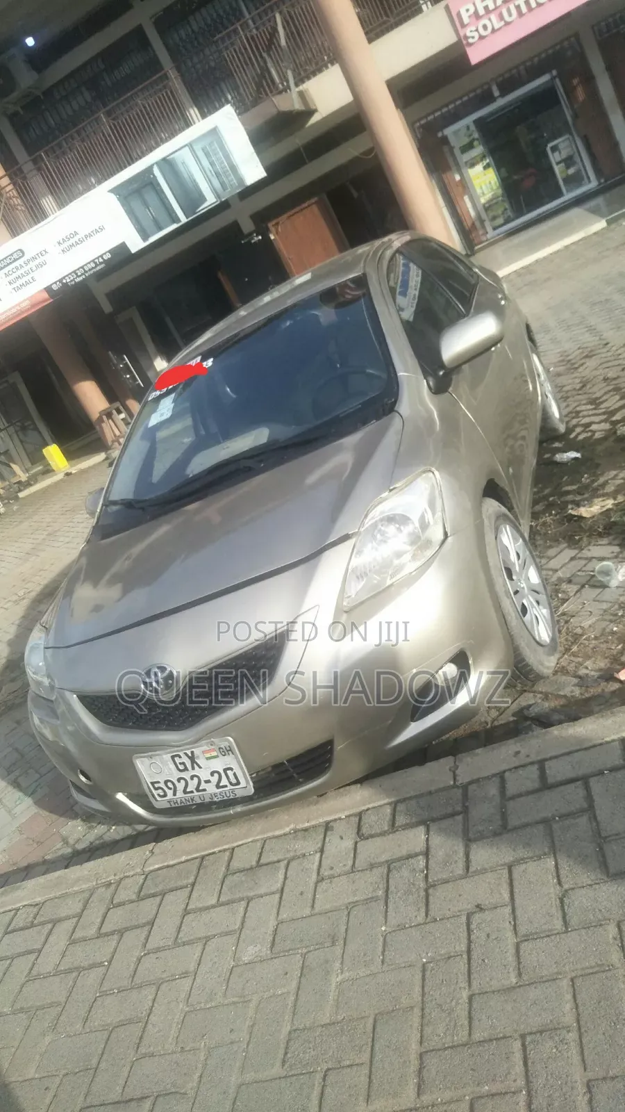 Toyota Yaris 2010 Gold