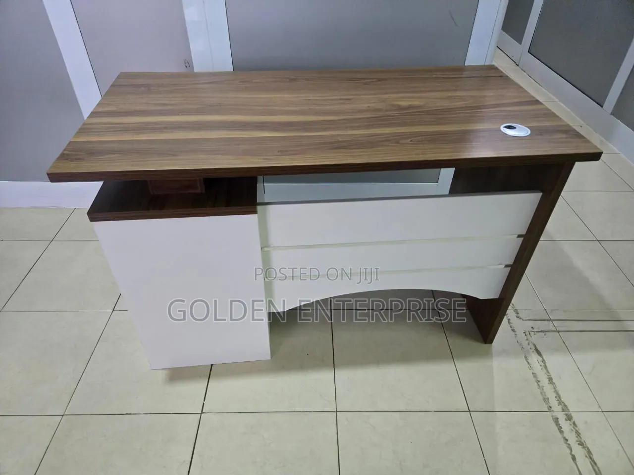 Modern Office Desk
