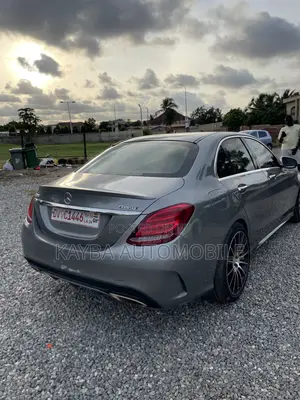 Mercedes-Benz C300 2016 Gray