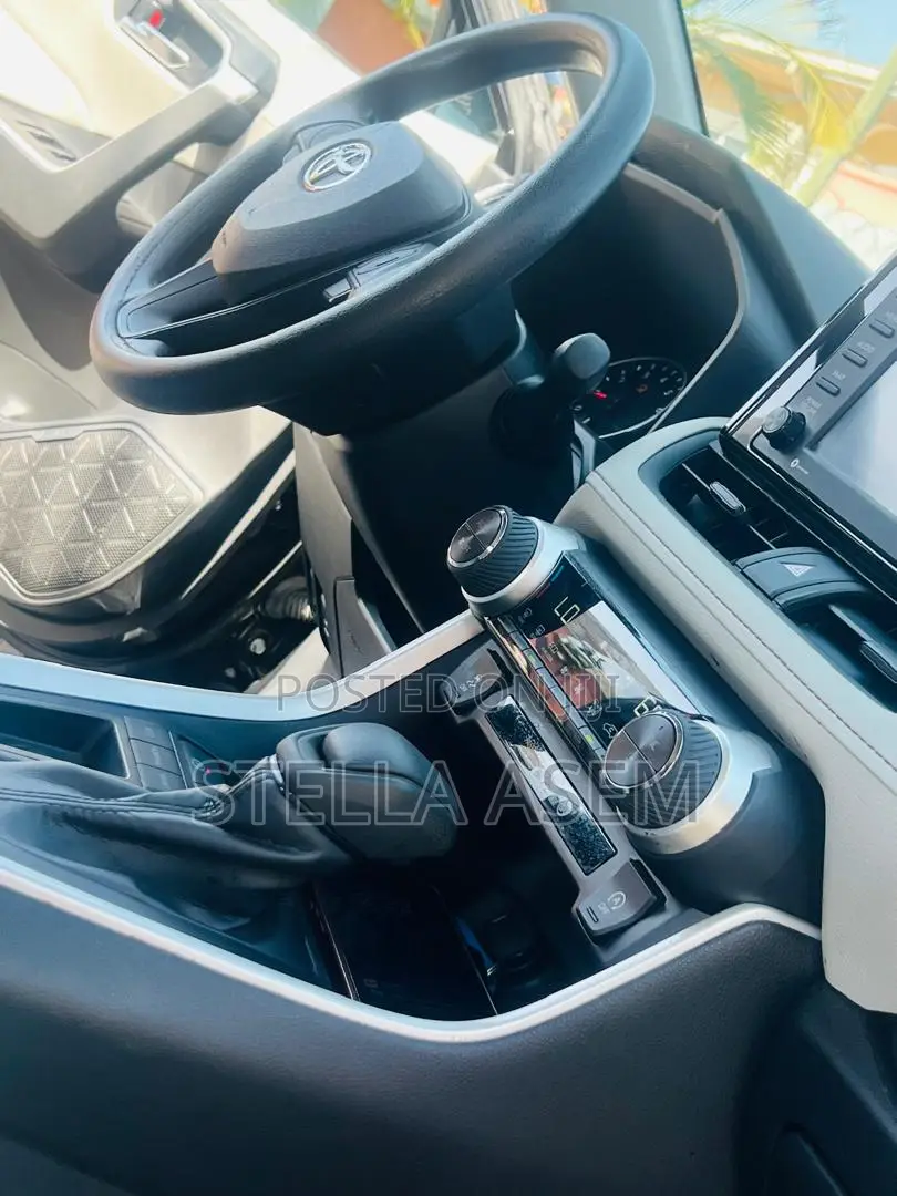 Toyota RAV4 2022 Black