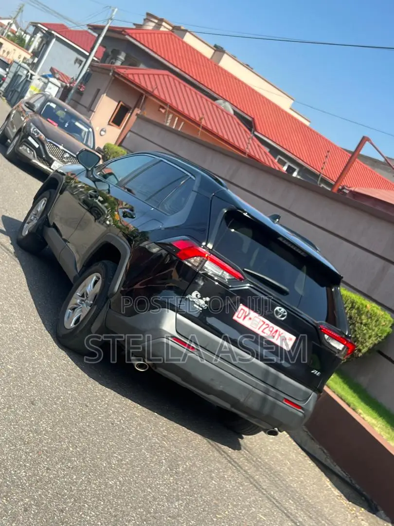 Toyota RAV4 2022 Black