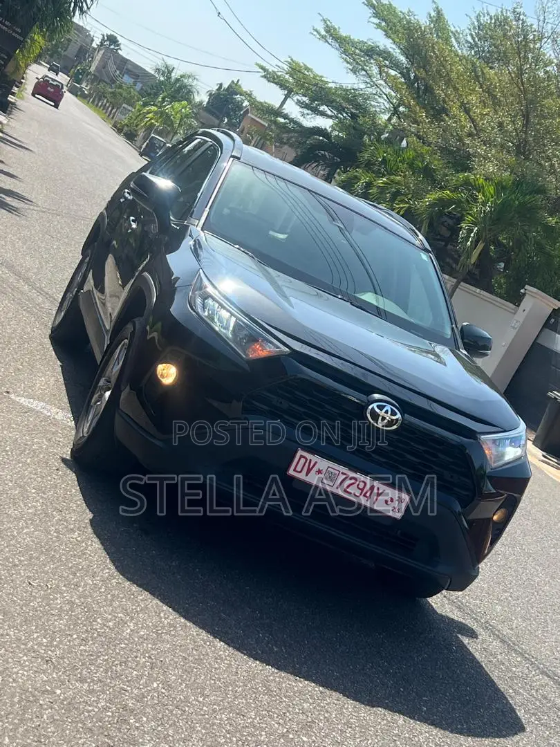 Toyota RAV4 2022 Black
