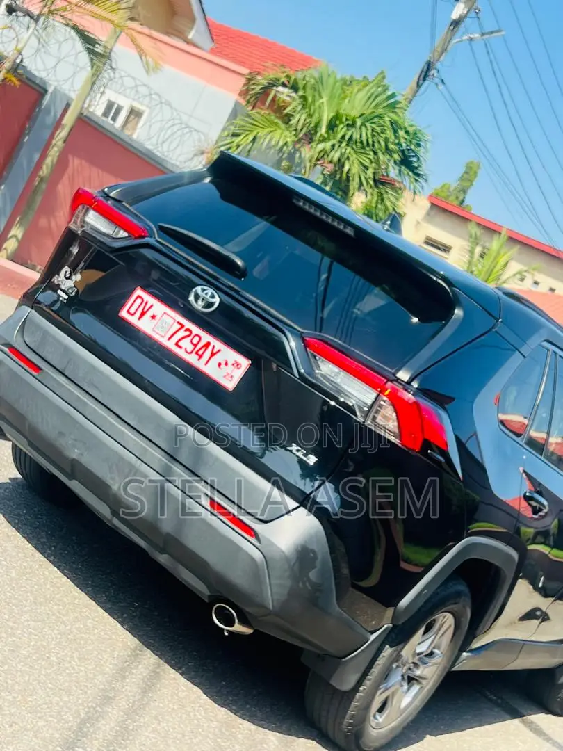 Toyota RAV4 2022 Black