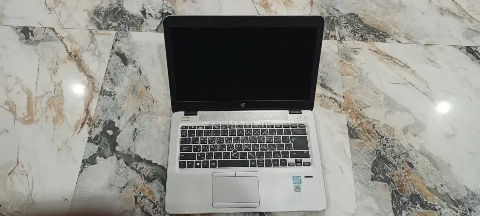 Laptop Apple MacBook 8GB Intel Core i9 SSD 256GB