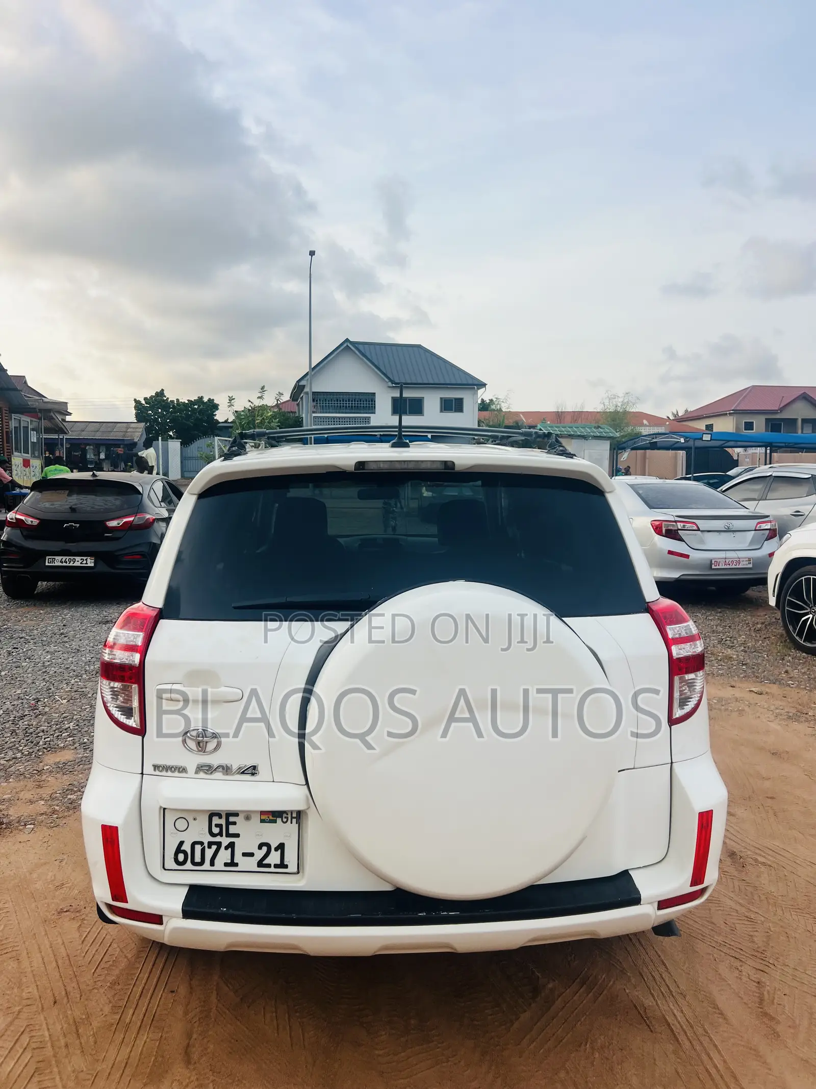 Toyota RAV4 2010 White