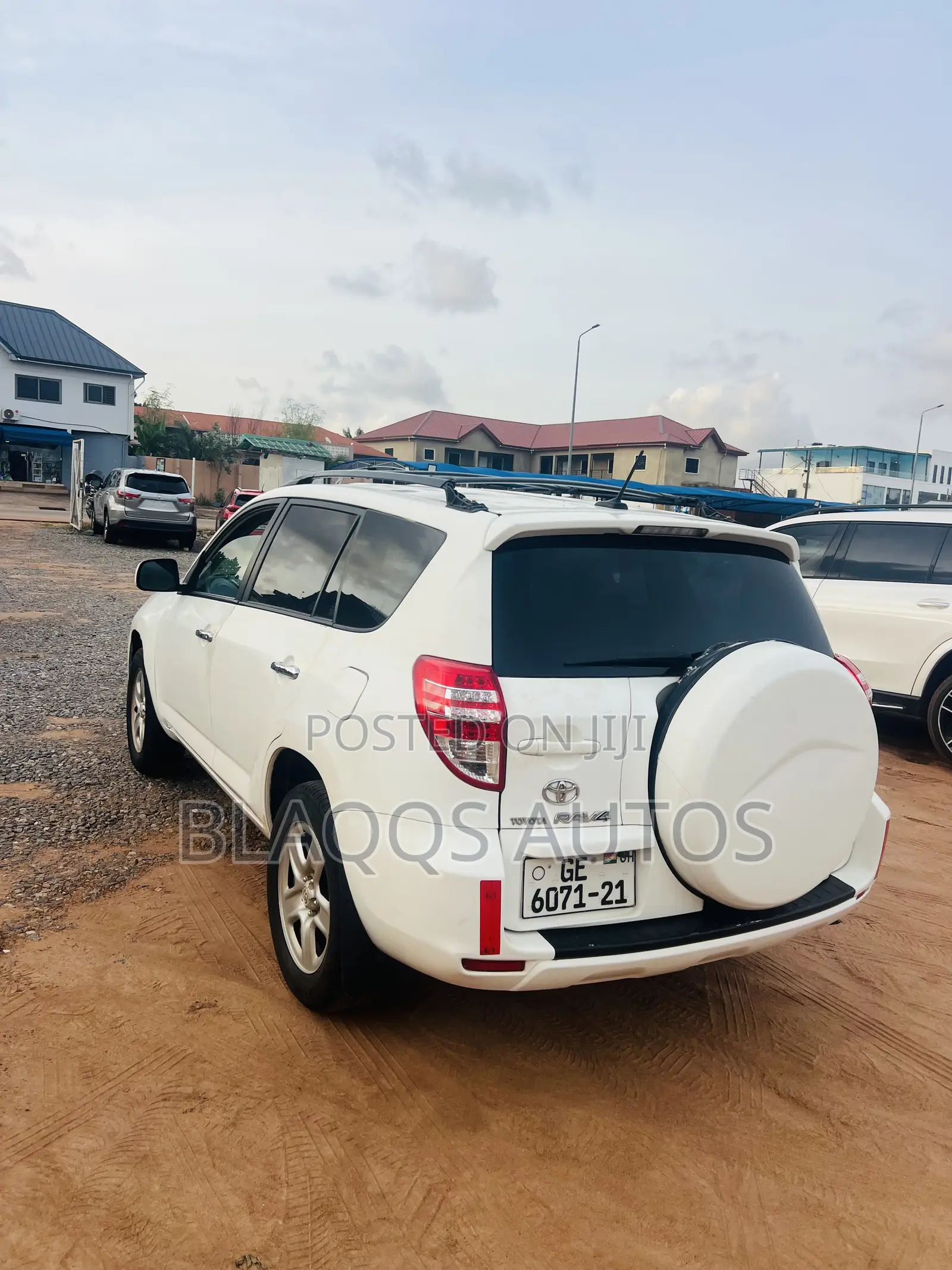 Toyota RAV4 2010 White