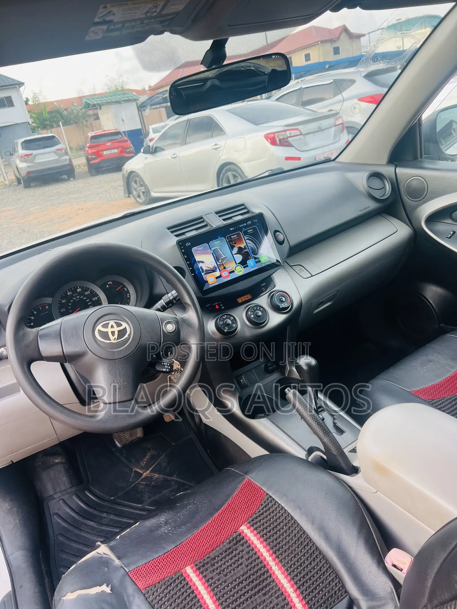 Toyota RAV4 2010 White