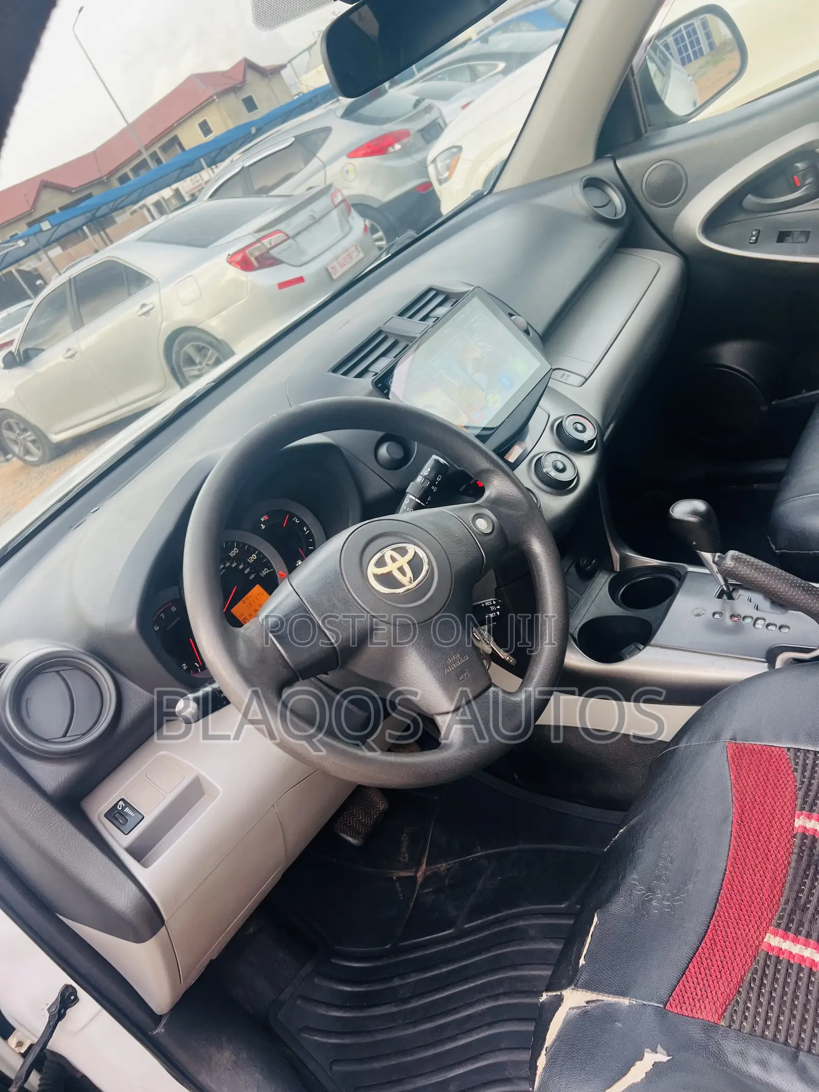 Toyota RAV4 2010 White