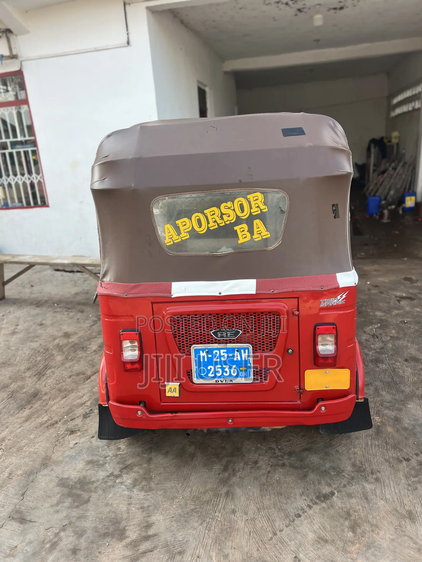 Bajaj RE 2025 Red