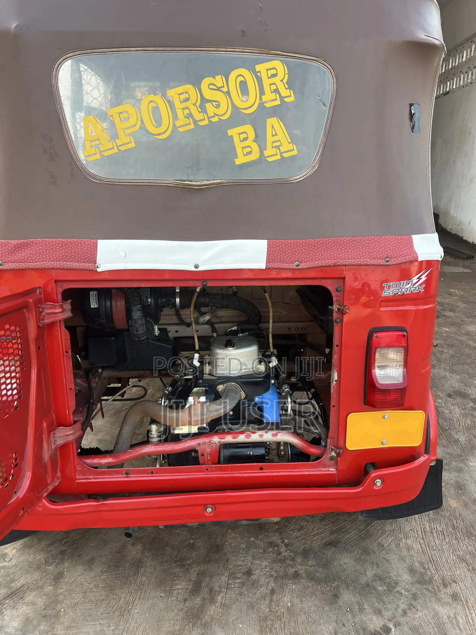 Bajaj RE 2025 Red