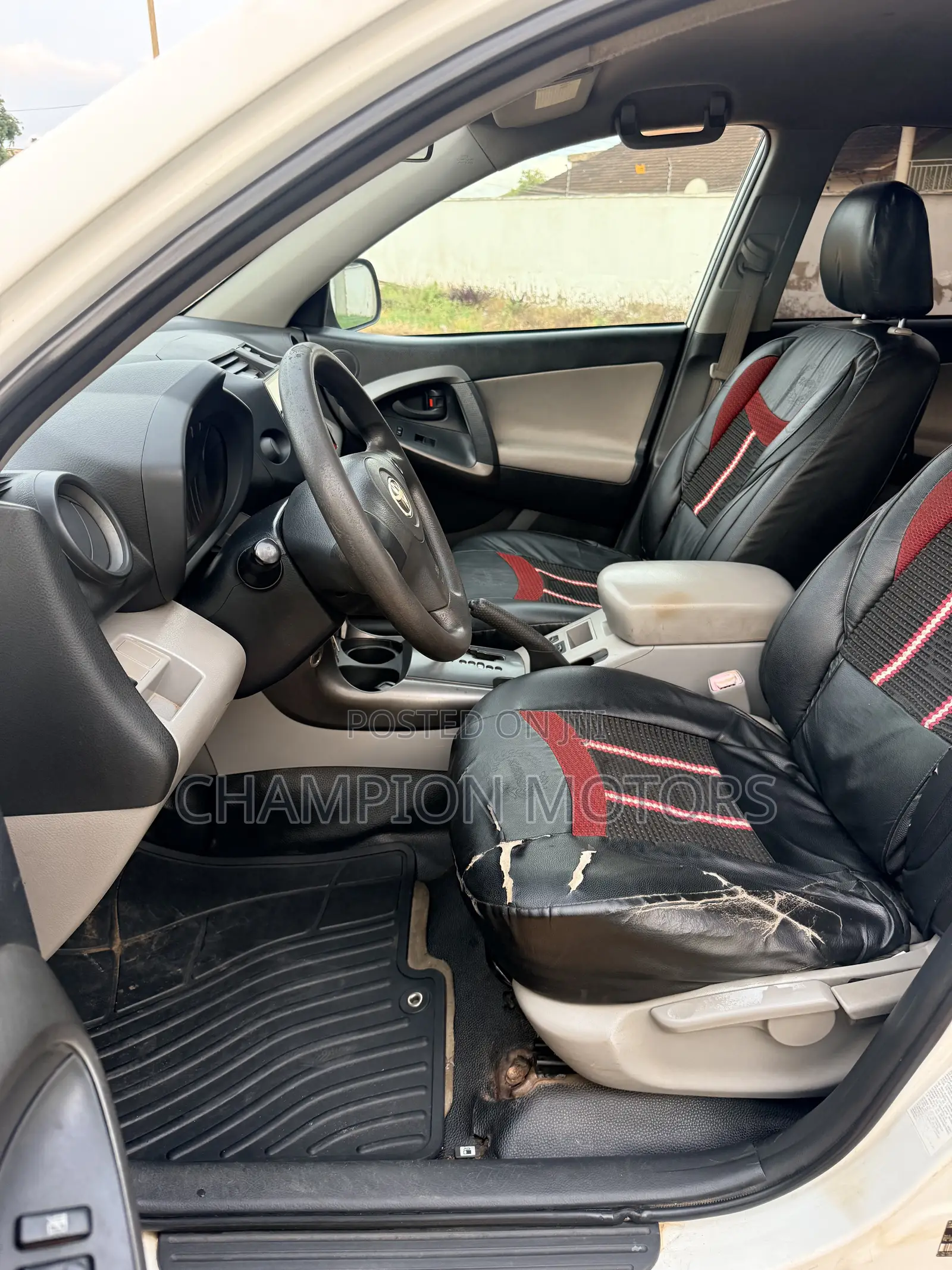 Toyota RAV4 2009 White