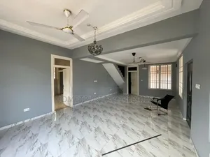 5bdrm House in Achimota Tantra, Mile 7 for rent