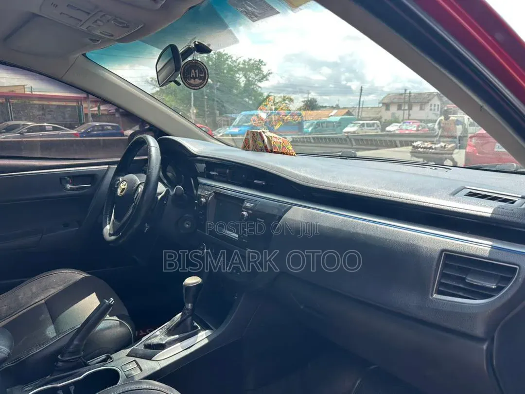 Toyota Corolla S 4dr Sedan (1.8L 4cyl CVT) 2016 Red