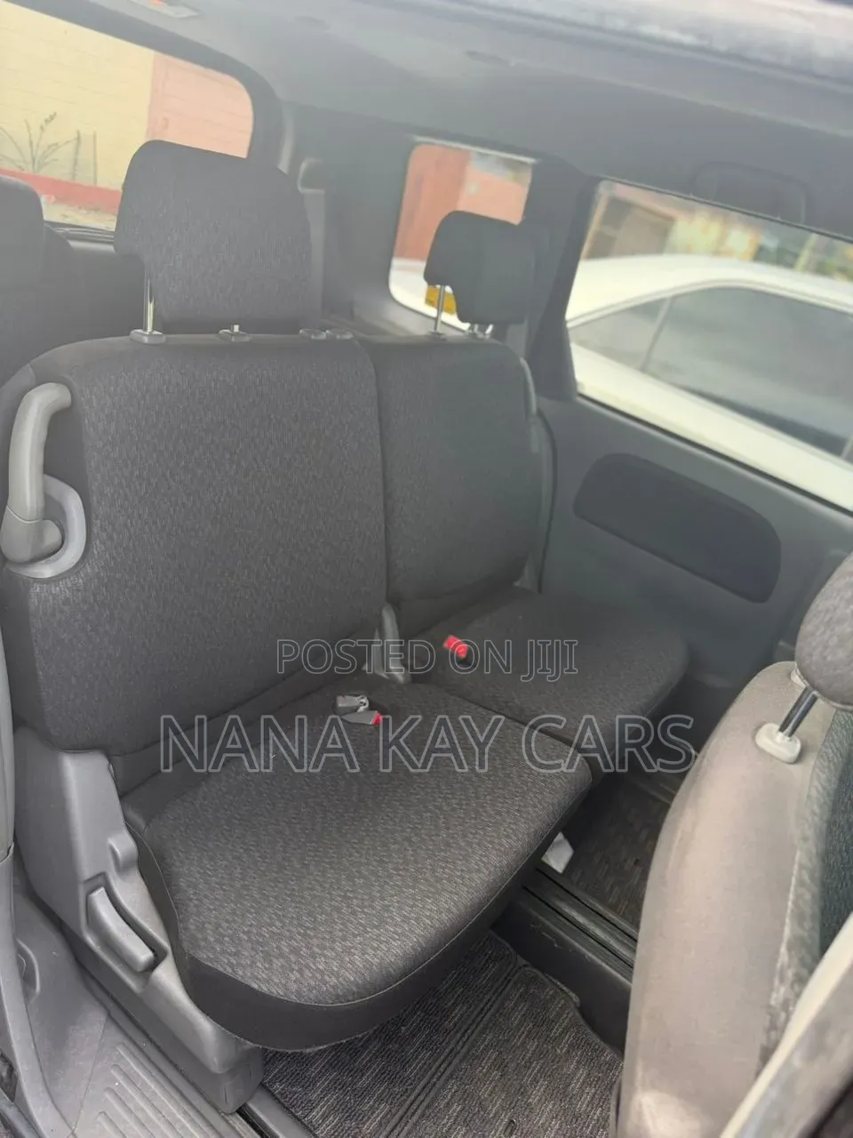 Toyota Sienta 2015 Brown