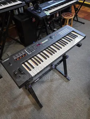 Yamaha Mx49 (Motif) + Free Bag