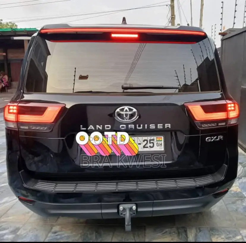 Land Cruiser for Rent