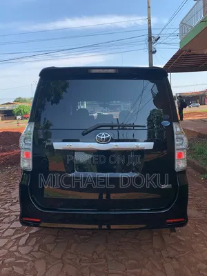 Toyota Voxy 2012 Black