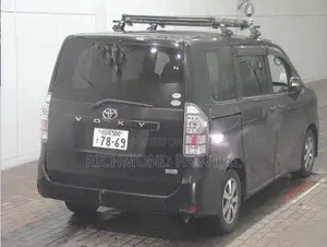 Toyota Voxy 2010 Black