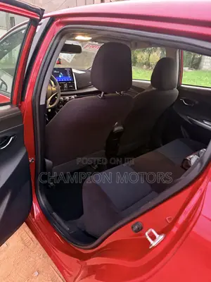 Toyota Yaris 2015 Red