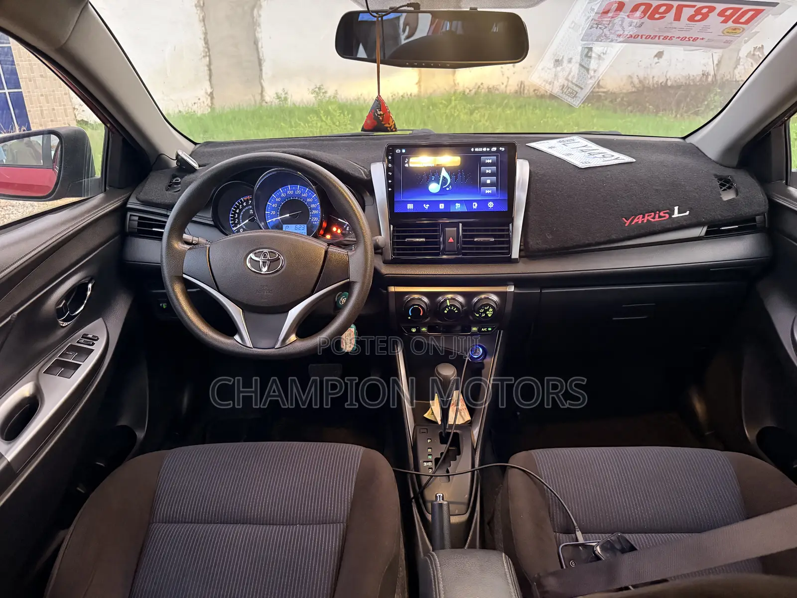 Toyota Yaris 2015 Red